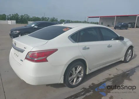 2013 Nissan Altima 2.5 Sv z USA, uszkodzony, nr VIN 1N4AL3AP8DN496446